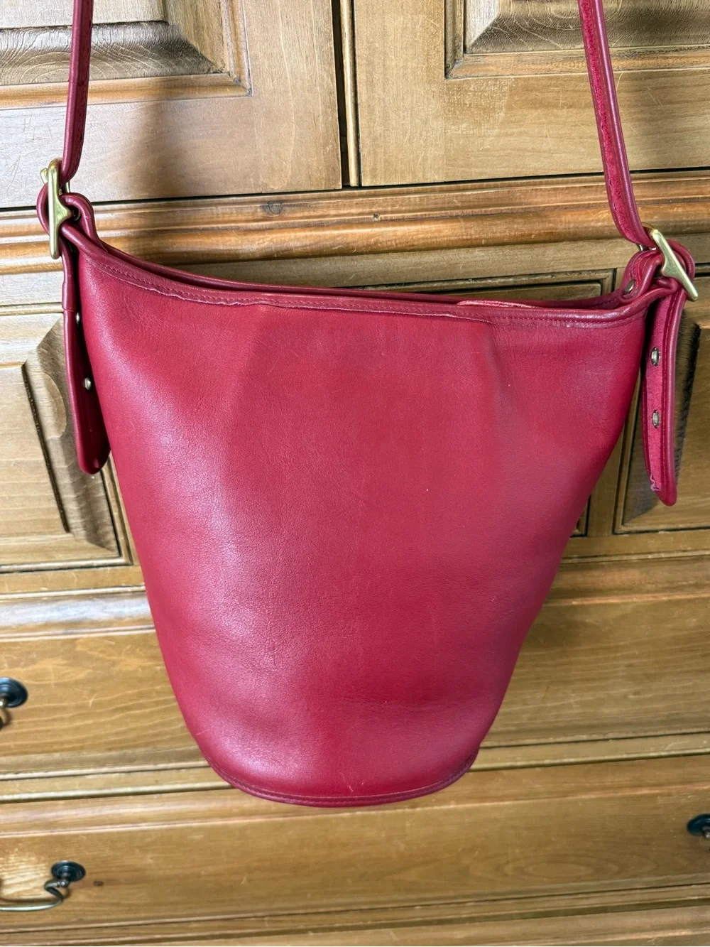 Coach Vintage Classic Red Leather Bucket Shoulder Bag 9953 - Picture 6 of 9